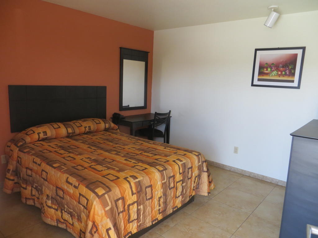 Bayshore Motel La Porte Habitación foto